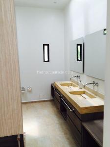 Casa de 4 alcobas en venta en El Peñon, Girardot, 325 m² · foto 15 de 20