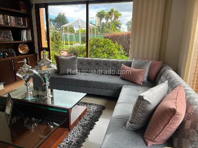 Casa de 5 alcobas en venta en San Jose De Bavaria, Bogotá, 480 m² · foto 4 de 20