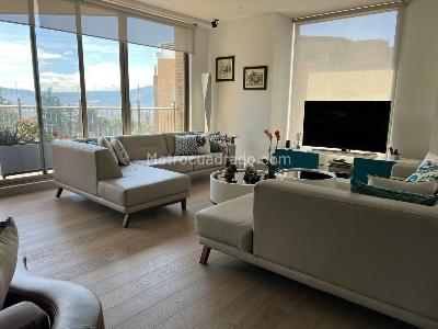 Apartamento de 4 alcobas en venta en Colinas De Suba, Bogotá, 343 m² · foto 2 de 20