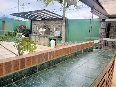 Casa de 5 alcobas en venta en Los Sauces, Bogotá, 430 m² · foto 2 de 20