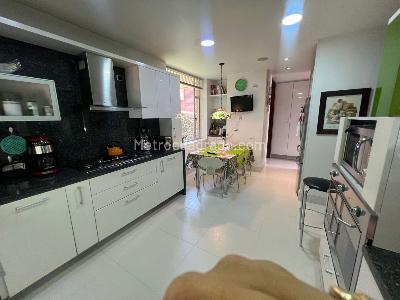 Casa de 4 alcobas en venta en Cerros De Suba, Bogotá, 400 m² · foto 2 de 20