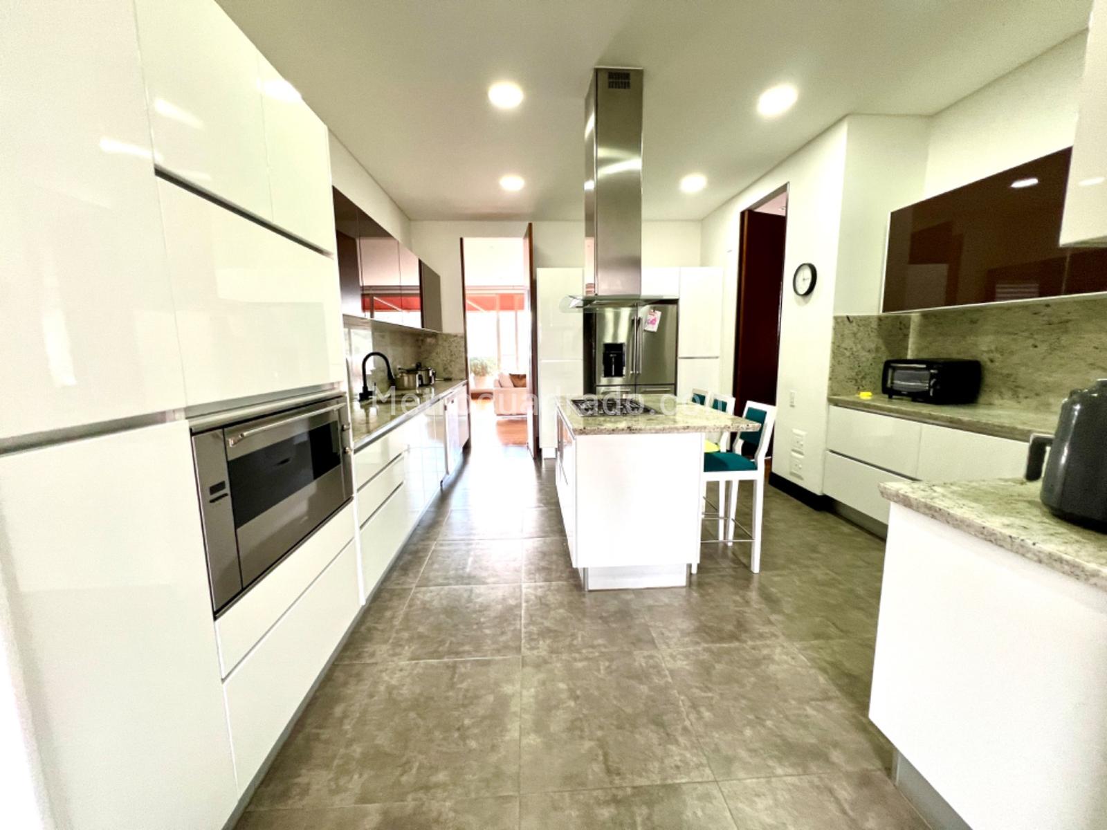 Apartamento de 3 habitaciones en venta en Cerros de Suba, Bogotá — imagen 1 de 20
