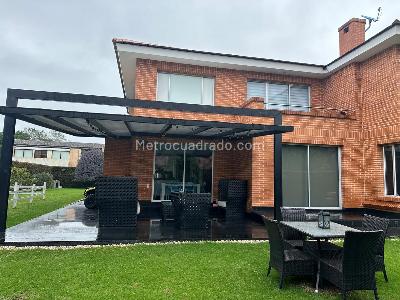 Casa de 4 alcobas en venta en Guaymaral San Simon, Bogotá, 380 m² · foto 18 de 20