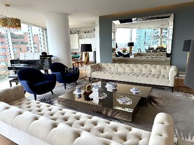 Apartamento de 3 alcobas en venta en Chico Oriental, Bogotá, 395 m² · foto 3 de 20