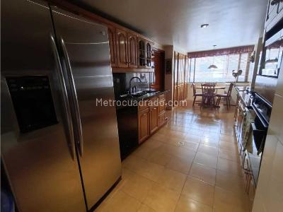 Apartamento de 3 alcobas en venta en Santa Barbara, Bogotá, 225 m² · foto 16 de 16