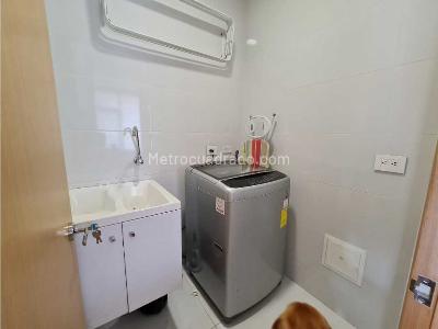 Apartamento de 2 alcobas en venta en Chico, Bogotá, 93 m² · foto 5 de 14