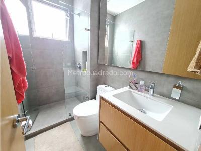 Apartamento de 2 alcobas en venta en Chico, Bogotá, 93 m² · foto 6 de 14