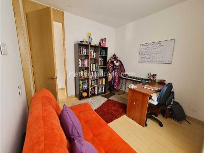 Apartamento de 2 alcobas en venta en Chico, Bogotá, 93 m² · foto 8 de 14