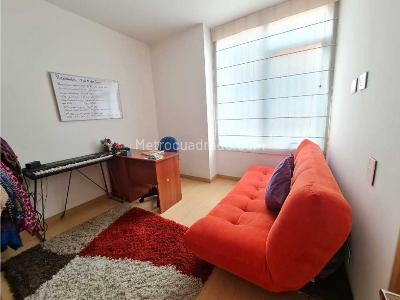 Apartamento de 2 alcobas en venta en Chico, Bogotá, 93 m² · foto 9 de 14