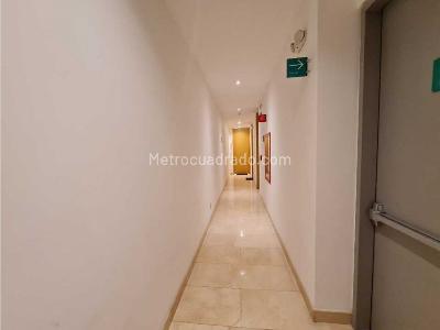 Apartamento de 2 alcobas en venta en Chico, Bogotá, 93 m² · foto 14 de 14