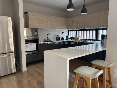 Apartamento en venta en Santa Barbara Oriental, Bogotá · foto 3 de 19