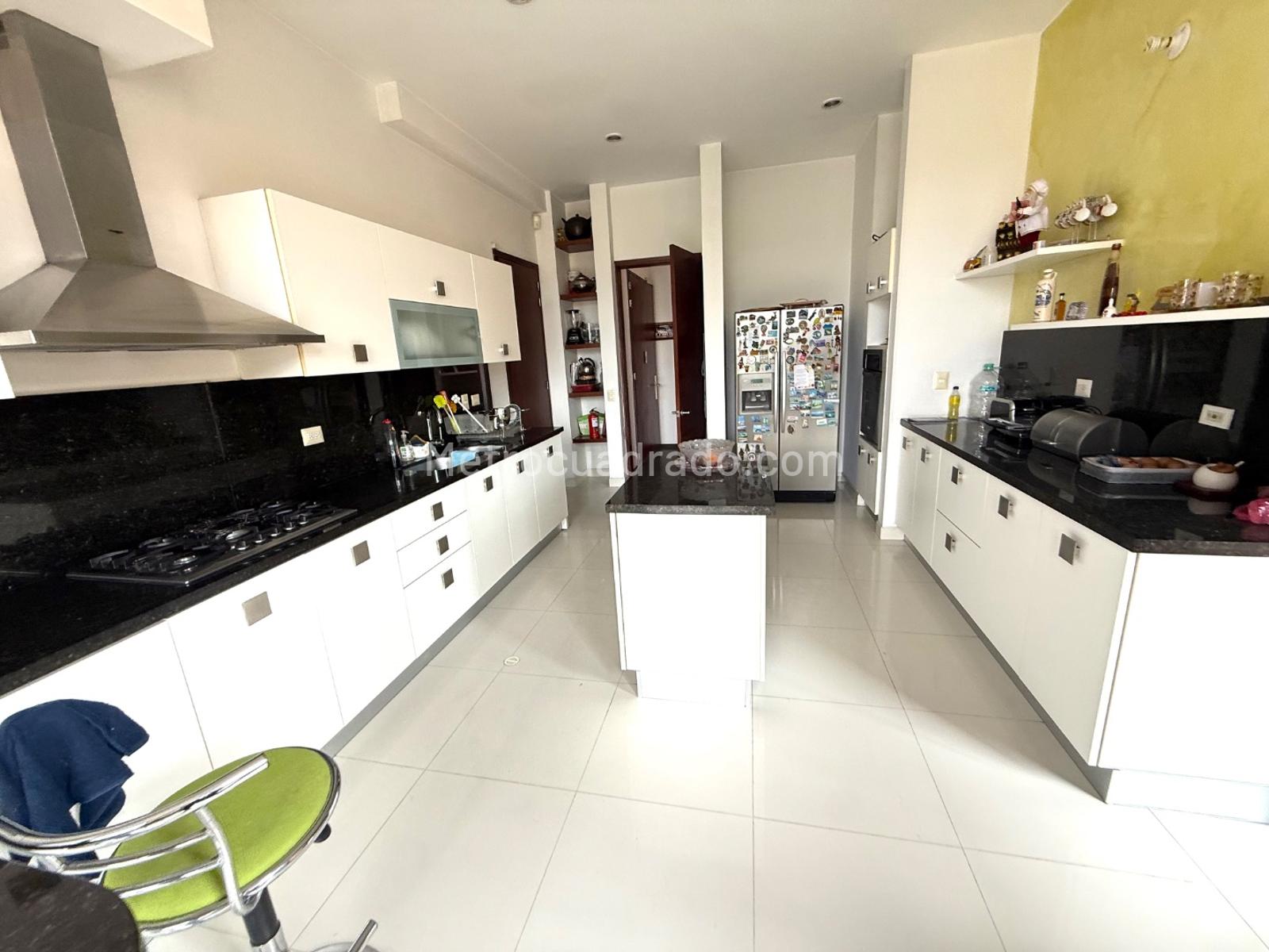 Apartamento de 4 habitaciones en venta en Altos de Gratamira, Bogotá — imagen 1 de 20