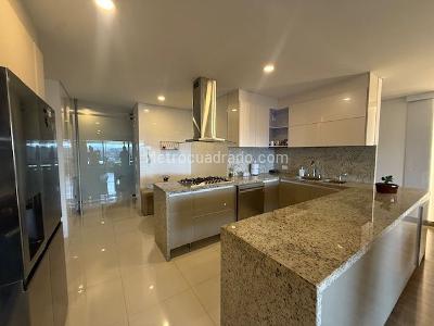 Apartamento de 3 alcobas en venta en Lagos De Cordoba, Bogotá, 173 m² · foto 8 de 20