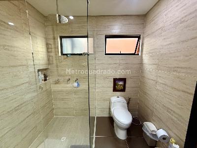 Apartamento de 3 alcobas en venta en Lagos De Cordoba, Bogotá, 163 m² · foto 17 de 20