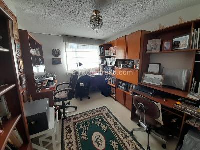Apartamento de 3 alcobas en venta en Chico Navarra, Bogotá, 204 m² · foto 5 de 12