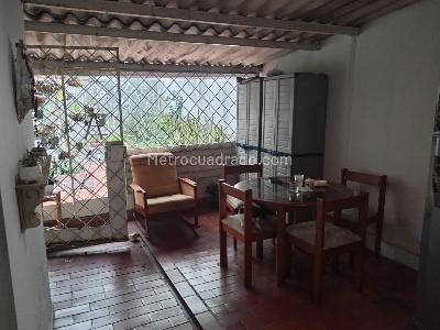 Casa de 4 alcobas en venta en La Pola, Ibagué, 260 m² · foto 10 de 20