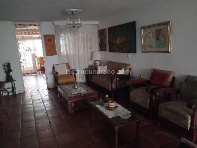 Casa de 4 alcobas en venta en La Pola, Ibagué, 260 m² · foto 9 de 20