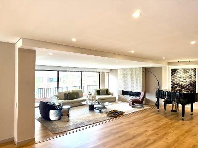 Apartamento de 3 alcobas en venta en La Cabrera Alta, Bogotá, 386 m² · foto 1 de 20