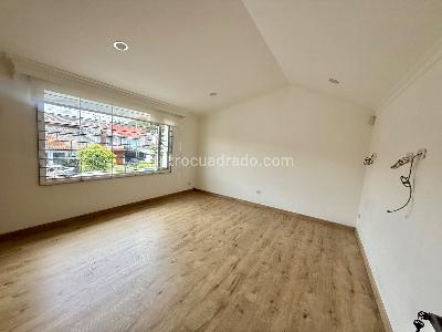Casa de 3 alcobas en venta en Pontevedra, Bogotá, 248 m² · foto 16 de 20