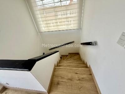 Casa de 3 alcobas en venta en Pontevedra, Bogotá, 248 m² · foto 18 de 20