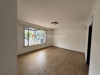Casa de 3 alcobas en venta en Pontevedra, Bogotá, 248 m² · foto 19 de 20