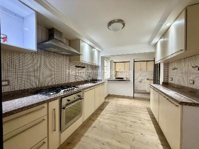 Casa de 3 alcobas en venta en Pontevedra, Bogotá, 248 m² · foto 6 de 20
