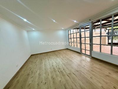 Casa de 3 alcobas en venta en Pontevedra, Bogotá, 248 m² · foto 8 de 20