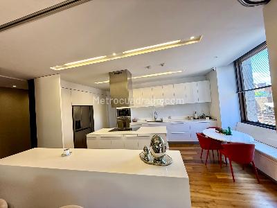 Apartamento de 3 alcobas en venta en Los Rosales, Bogotá, 326 m² · foto 15 de 20
