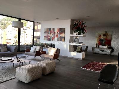 Apartamento de 3 alcobas en venta en La Cabrera Alta, Bogotá, 336 m² · foto 2 de 20