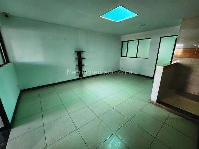 Casa de 5 alcobas en venta en Ciudad Kennedy Central, Bogotá, 340 m² · foto 13 de 20