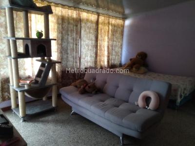 Casa de 5 alcobas en venta en Centro, Villavicencio, 309 m² · foto 2 de 20