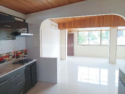 Apartamento de 2 alcobas en venta en Granada, Girardot, 96 m² · foto 13 de 18