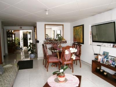 Casa de 5 alcobas en venta en Marsella, Bogotá, 460 m² · foto 12 de 20