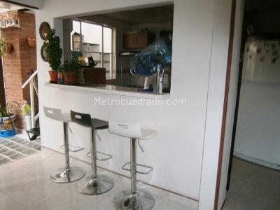 Casa de 5 alcobas en venta en Marsella, Bogotá, 460 m² · foto 18 de 20