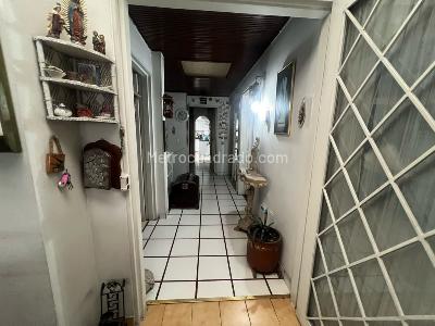 Casa de 5 alcobas en venta en Mandalay I Sector, Bogotá, 314 m² · foto 15 de 19