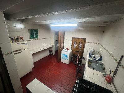 Casa de 5 alcobas en venta en Mandalay I Sector, Bogotá, 314 m² · foto 2 de 19