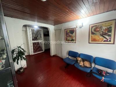 Casa de 5 alcobas en venta en Mandalay I Sector, Bogotá, 314 m² · foto 9 de 19