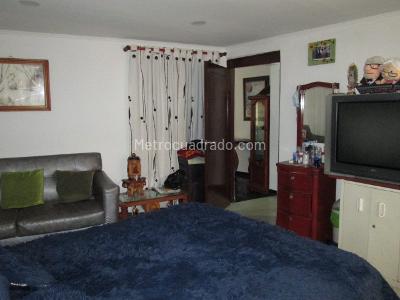 Casa de 5 alcobas en venta en Pio Xii, Bogotá, 218 m² · foto 14 de 20