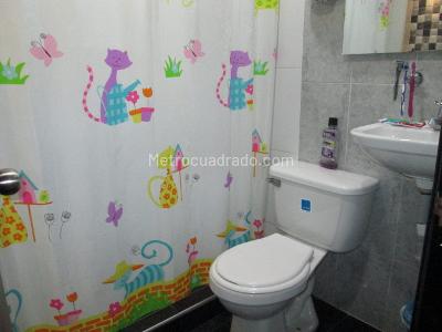 Casa de 5 alcobas en venta en Pio Xii, Bogotá, 218 m² · foto 18 de 20
