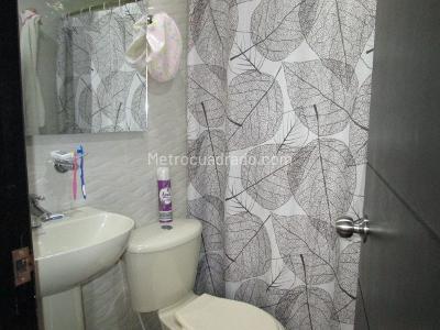Casa de 5 alcobas en venta en Pio Xii, Bogotá, 218 m² · foto 8 de 20