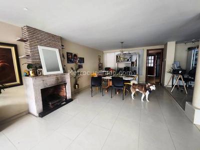 Casa de 3 alcobas en venta en La Soledad, Bogotá, 360 m² · foto 2 de 20