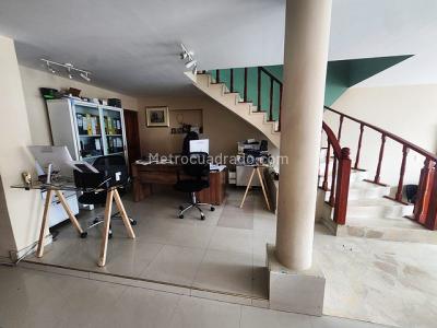Casa de 3 alcobas en venta en La Soledad, Bogotá, 360 m² · foto 3 de 20