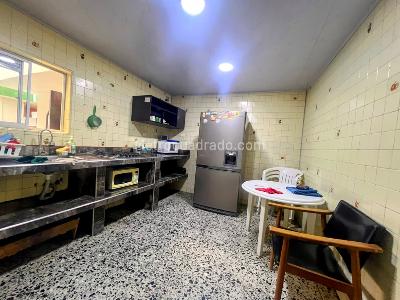 Casa de 5 alcobas en venta en Restrepo, Bogotá, 220 m² · foto 10 de 14
