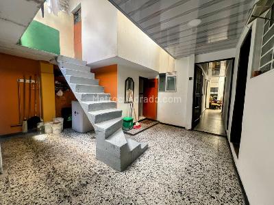 Casa de 5 alcobas en venta en Restrepo, Bogotá, 220 m² · foto 12 de 14