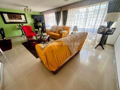 Casa de 5 alcobas en venta en La Camelia, Bogotá, 380 m² · foto 3 de 20