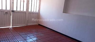 Casa en venta en Marsella, Bogotá · foto 3 de 20