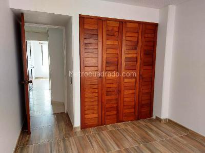 Apartamento en venta en Quinta Paredes, Bogotá · foto 10 de 19