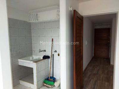 Apartamento en venta en Quinta Paredes, Bogotá · foto 8 de 19