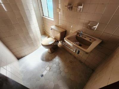 Casa de 5 alcobas en venta en Marsella, Bogotá, 350 m² · foto 10 de 20
