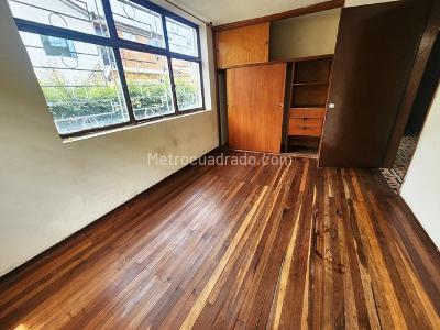 Casa de 5 alcobas en venta en Marsella, Bogotá, 350 m² · foto 4 de 20